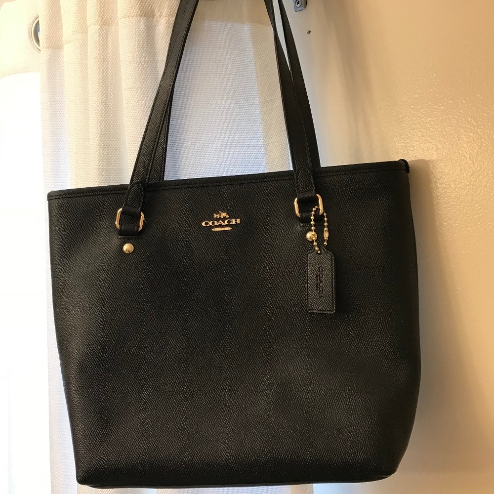 Coach city zip tote